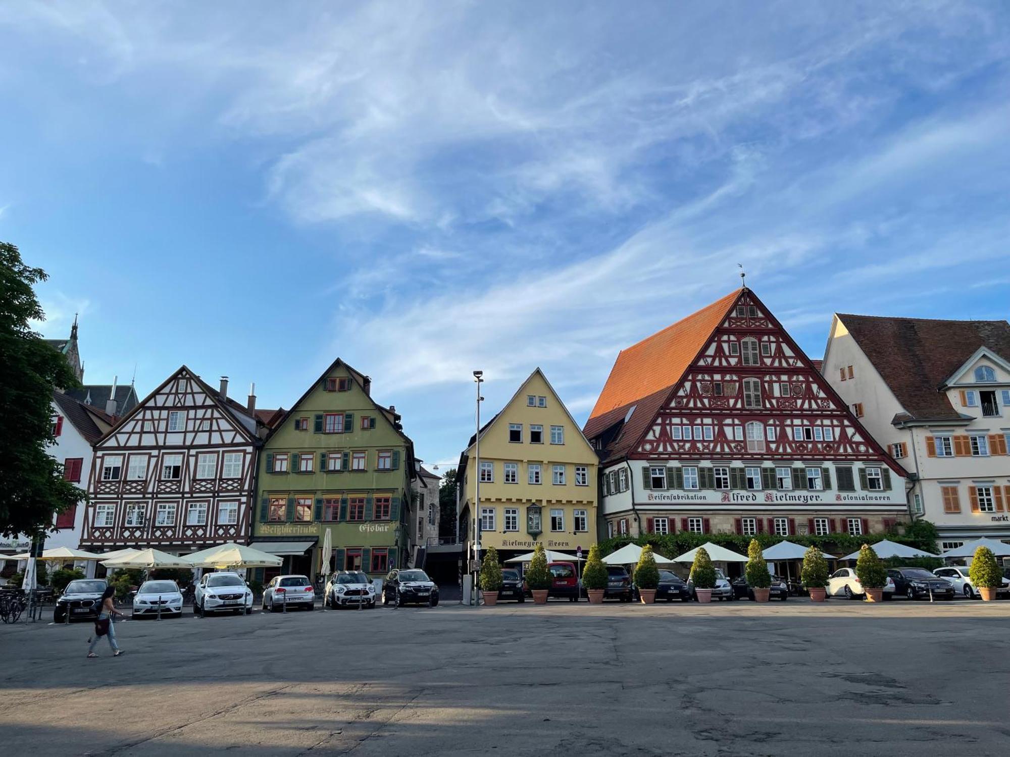 Secondhome Stuttgart - Sehr Schoene Und Moderne Apartments Nahe Dem Historischen Stadtkern Von Esslingen An Esslingen am Neckar Extérieur photo