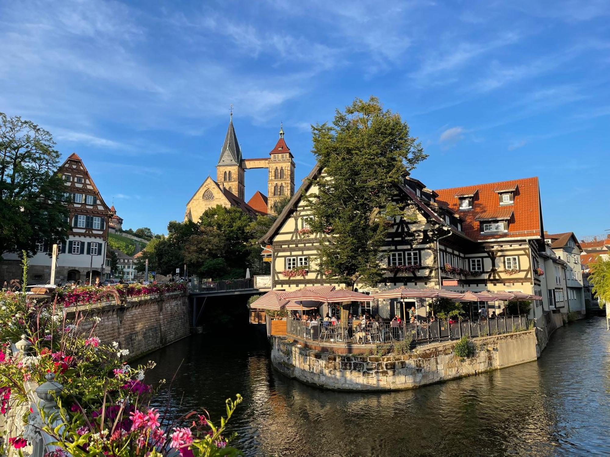 Secondhome Stuttgart - Sehr Schoene Und Moderne Apartments Nahe Dem Historischen Stadtkern Von Esslingen An Esslingen am Neckar Extérieur photo